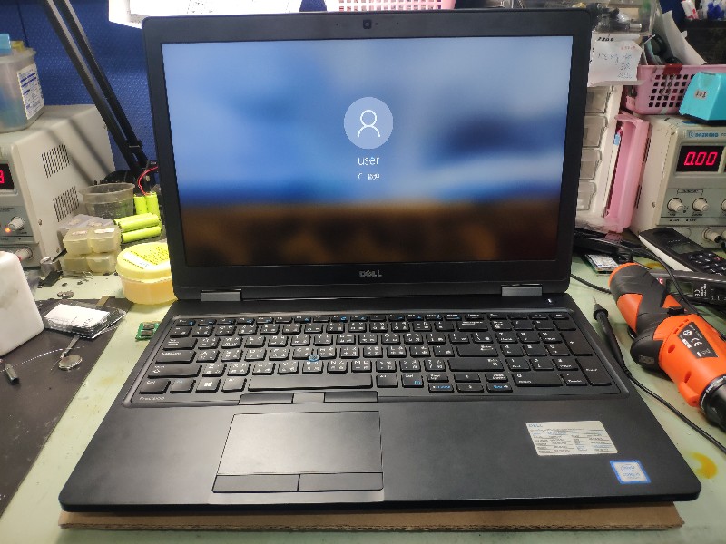 Dell 3520 開機不顯示，斷電維修 ok