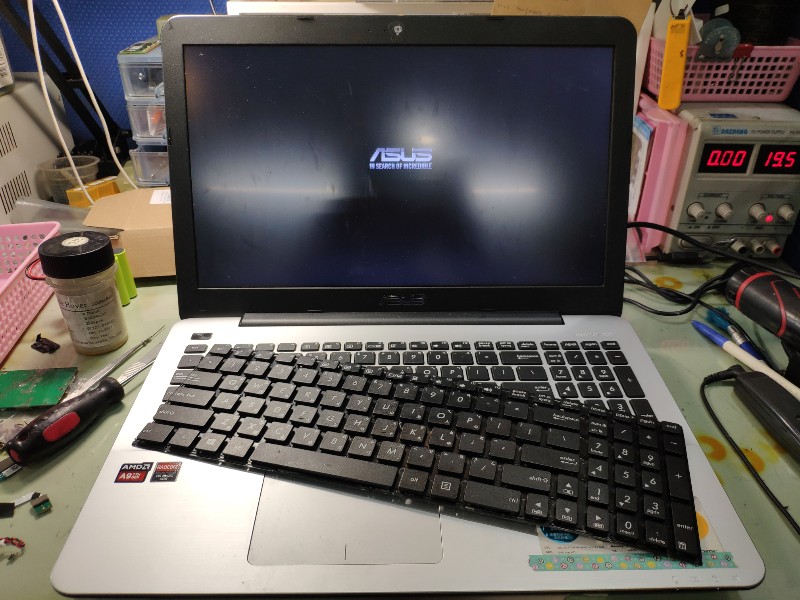 Asus x555b 鍵盤滲水故障，更換ok