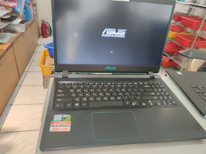 Asus x560u 不開機 不過電 不觸發 按電源鍵無反應，主機板 電源模組維修ok。有同問題都可拿過來修。快速維修 鍵盤 電池 螢幕更換也有哦！