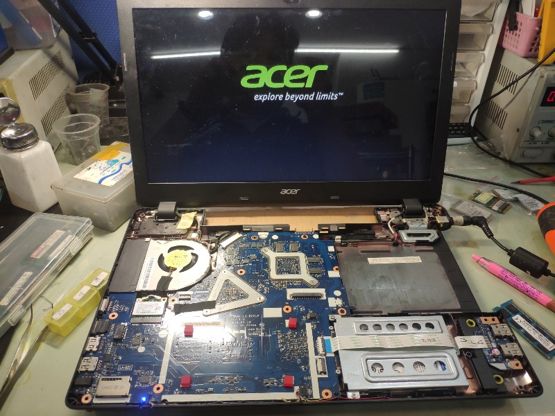 Acer e5-551g 不開機，機板滲水，維修機板ok 