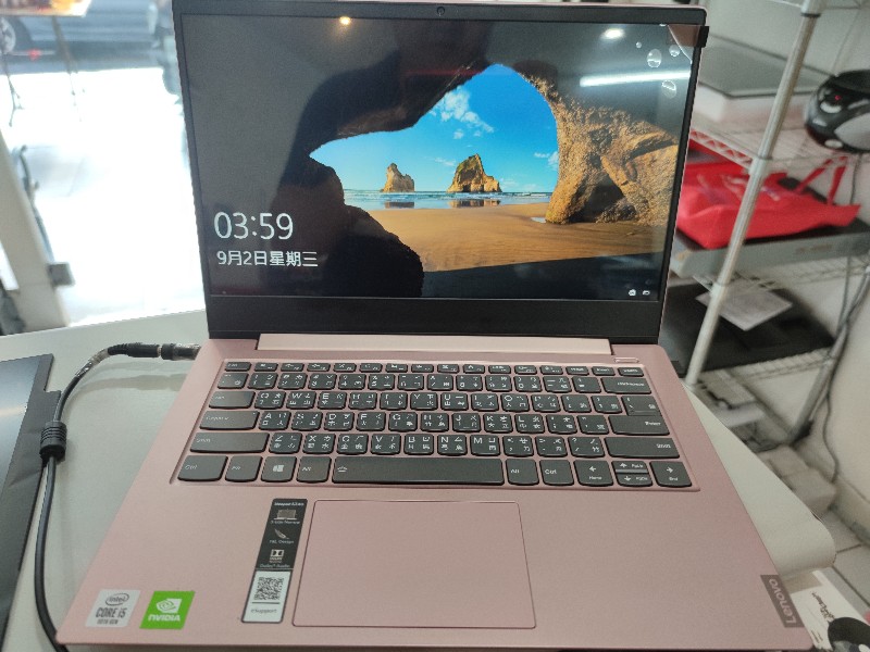 lenovo ideapad s340 螢幕破裂 現場更換約1小時維修OK