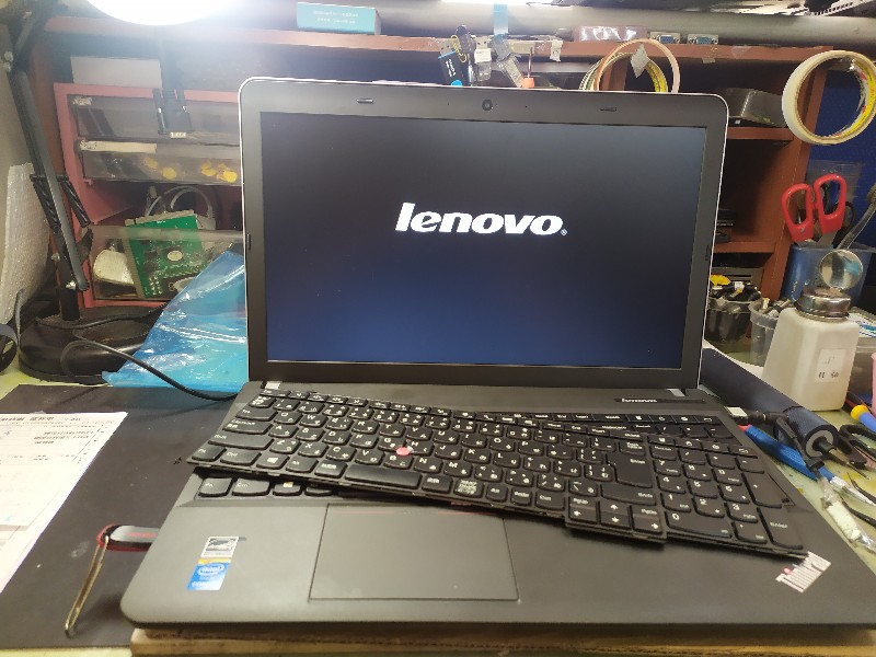 實機修-lemovo e15 鍵盤故障，現貨現場更換ok,各廠牌螢幕都有更換，可來電洽詢。