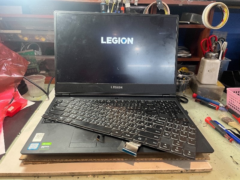 實機修-Lenovo y540 鍵盤故障，有現貨現場安裝約1-2小時完修。各廠牌鍵盤都有，可來電洽詢。