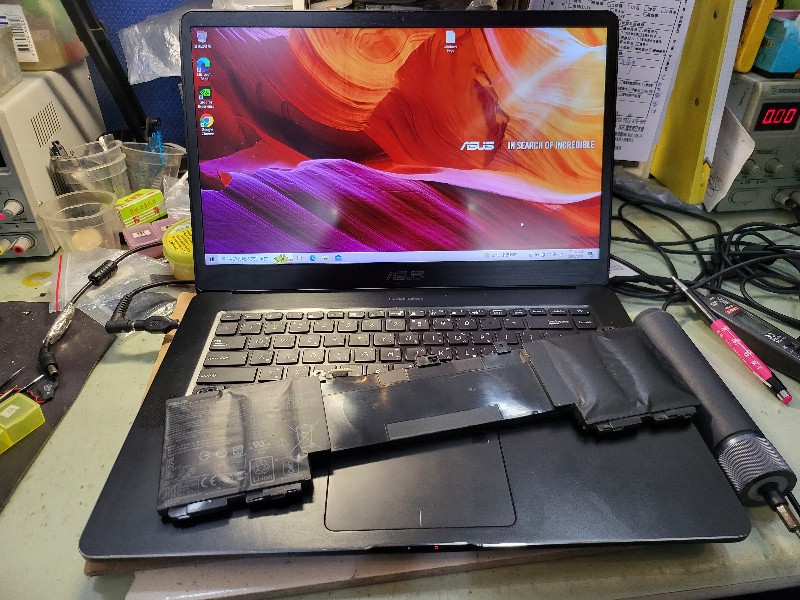 Asus ux550 電池膨脹，不續電，現貨現場更換快速維修ok,各廠牌電池都有，可來電洽詢。