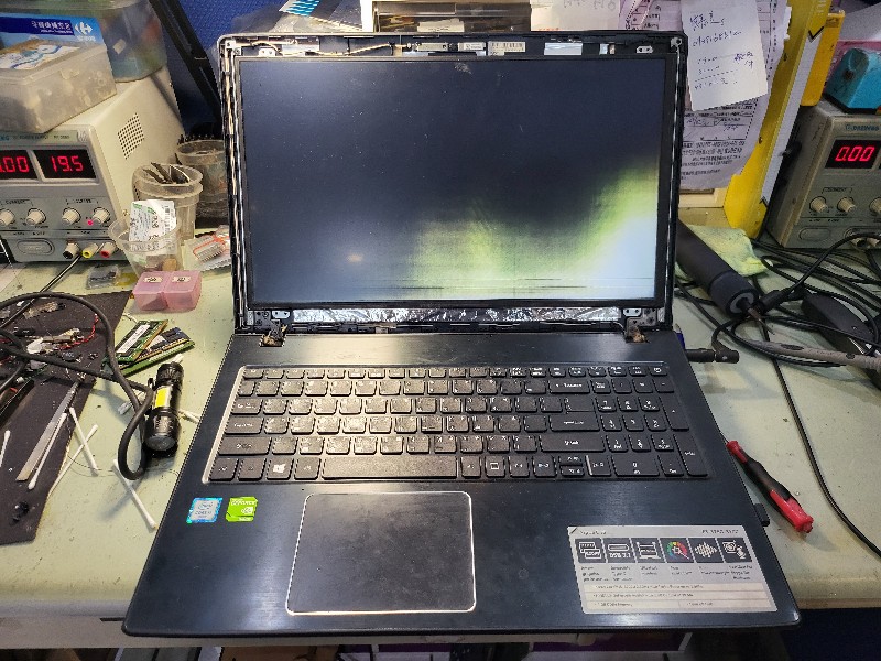 Acer e5 575螢幕顯示異常反白，現貨，現場拆機更換完修。專業精修筆電@nb3c