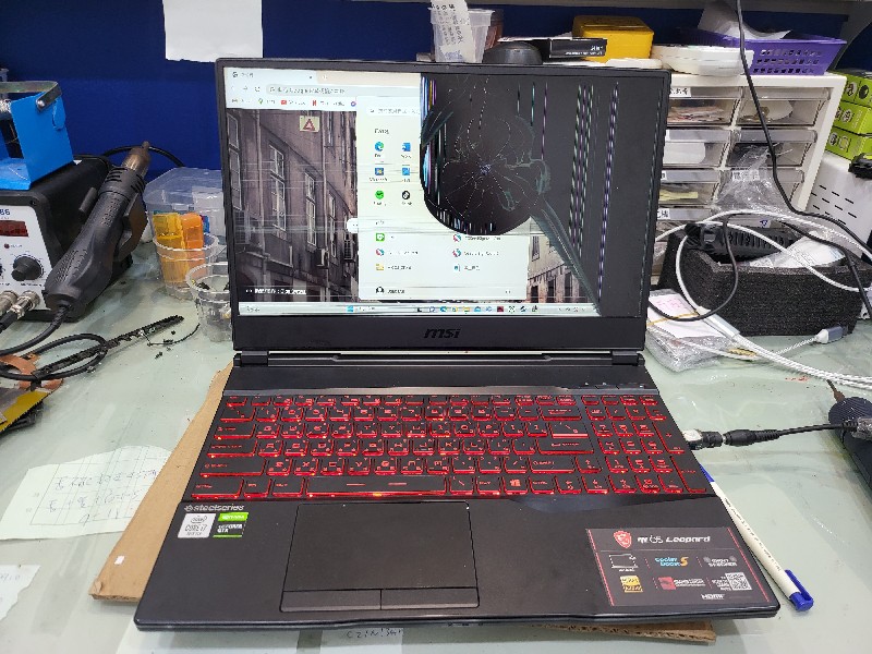 客送修 msi gl65 螢幕破裂 現貨現場快速安裝ok,各廠牌筆電螢幕都有可來電洽詢，專業筆電維修，@nb3c