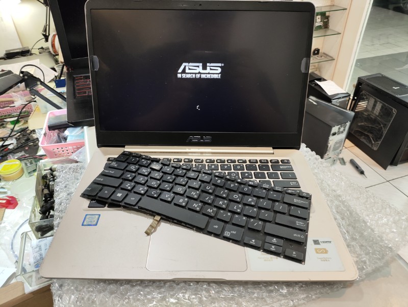 Asus s406鍵盤 有些鍵按不出來,鍵盤故障 現貨現場安裝 ok約1-2小時完修 各廠牌鍵盤都有可來電洽詢line:@nb3c