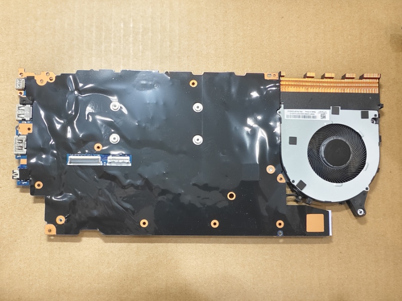 LENOVO E15 可開機 不充電 實機維修檢測主機板維充電模組故障更換充電IC OK現場快速維修,專業各廠牌筆電都有維修,螢幕 鍵盤 外殼轉軸 主機板專業維修 快速維修當天可維修好 可來電洽詢 LINE:@nb3c