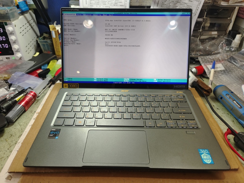 ACER SF514-55螢幕顯示異常 有線條暗螢幕現貨現場安裝 實機拆解 各廠牌螢幕都有可來電洽詢 螢幕 鍵盤 電池 轉軸外殼 風扇 專業筆電維修 NB3C大台中筆電維修 LINE:@nb3c